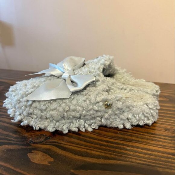 Youth Gray Ugg Bow Slippers - Picture 3 of 5